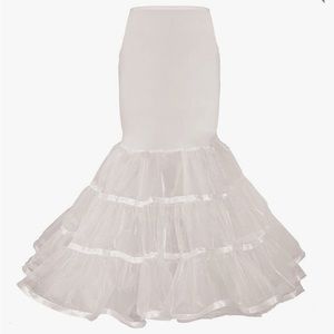 NWT Mermaid/Trumpet Bridal Slip